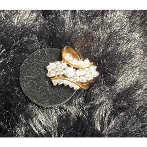 Goldtone Ring with clear stones